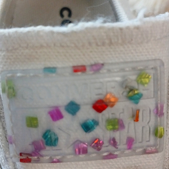 🎉Converse CONFETTI 🎉 GIRLS White Sneakers with Colorful CONFETTI SZ 1 - Picture 3 of 9